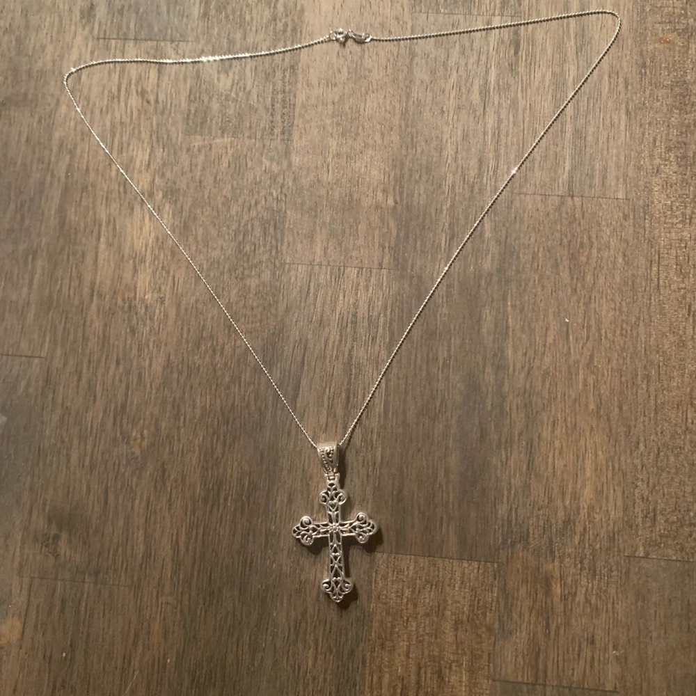 Large Sterling Silver Filagree Cross Pendant and Chain.
